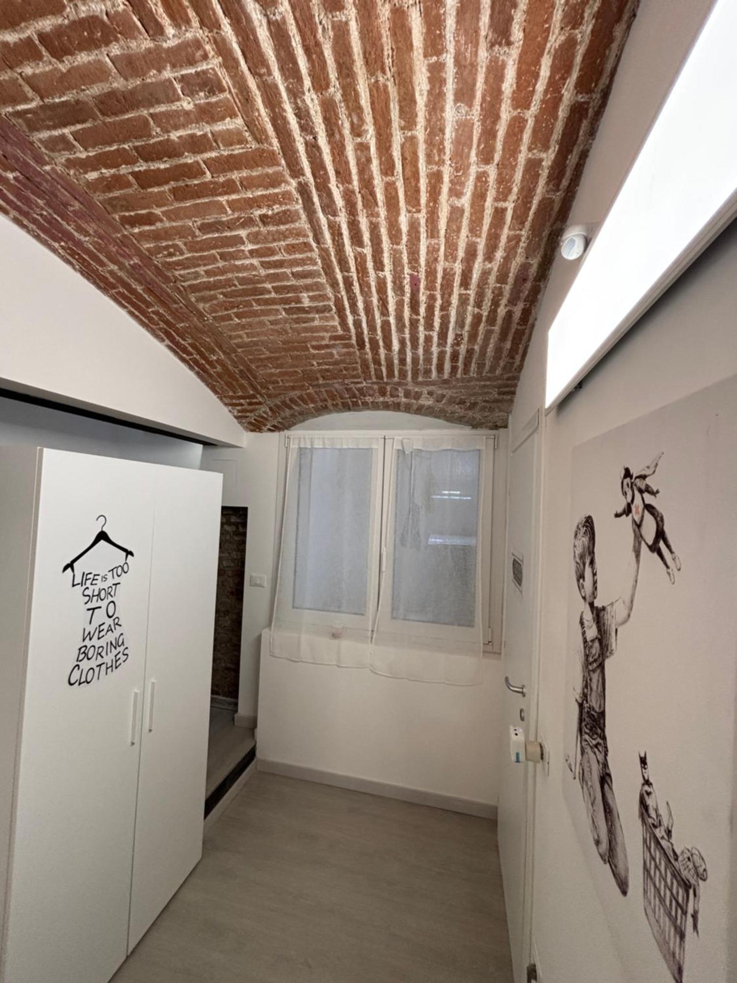 La Vecchia Milano-Les Nubles Vannucci - Il Ballatoio E Il Cortile Exterior foto